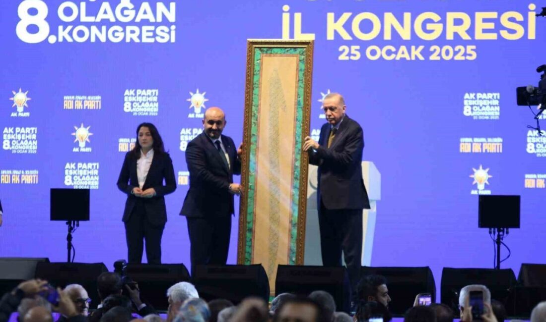 Cumhurbaşkanı Recep Tayyip Erdoğan’ın katıldığı Eskişehir 8. Olağan İl Kongresi’nde