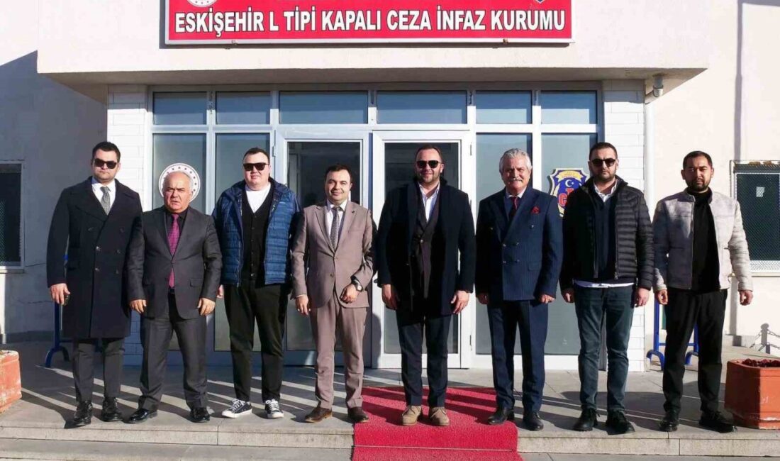 Eskişehirspor yetkililerinin ziyarette bulunduğu L Tipi Kapalı Ceza İnfaz Kurumu’nun