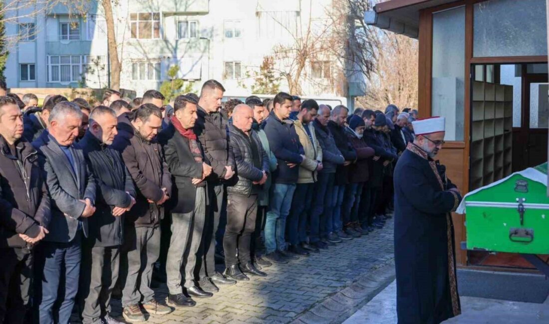 Bilecik’in sevilen simalarından Kemal Cici, gözyaşları arasında son yolculuğuna uğurlandı