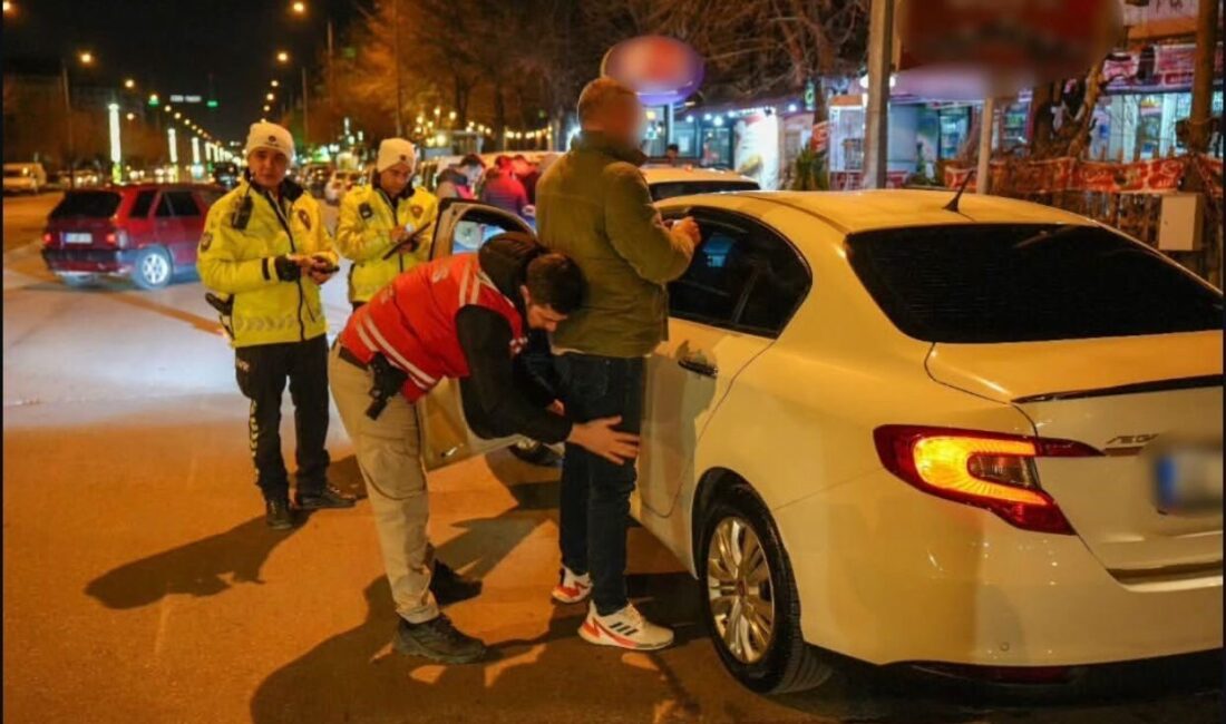 Isparta’da trafik denetimlerinde 11 sürücüye cezai işlem uygulanarak, 4 araç