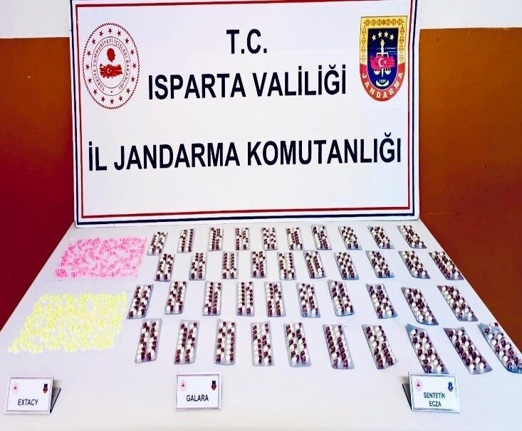 Isparta İl Jandarma Komutanlığı, 2024’te uyuşturucuyla mücadele kapsamında 43 operasyon