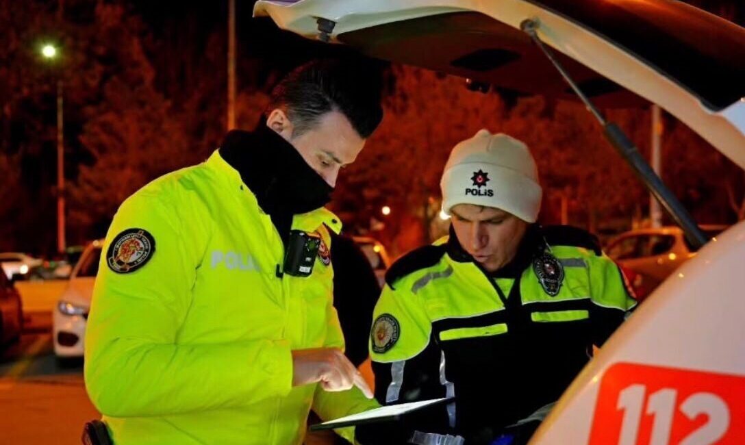 Isparta İl Emniyet Müdürlüğü ekipleri tarafından gerçekleştirilen trafik ve asayiş