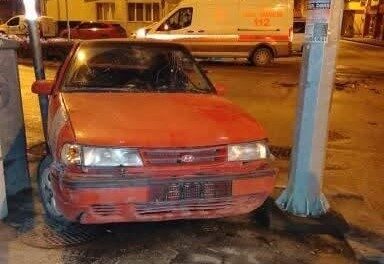 Eskişehir’de kavşağa kontrolsüz giren 2 otomobilin çarpışması sonucunda meydana gelen