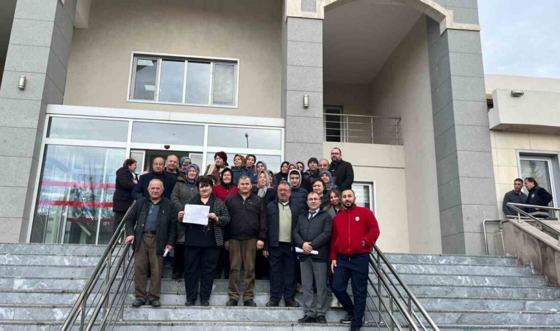 Afyonkarahisar’da kansere yenik düşerek hayatını kaybeden muhtar yerine seçilen karısı