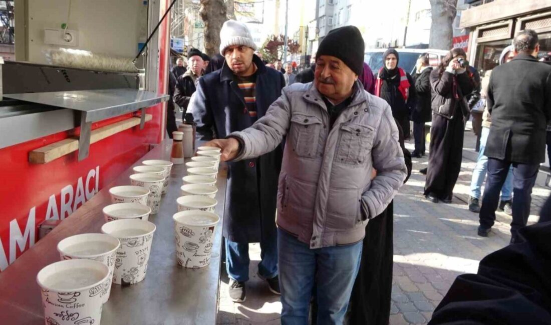 Kütahya Vakıflar Bölge Müdürlüğü, “Paylaşarak bereketleniyoruz” hizmetleri çerçevesinde Regaip Kandili