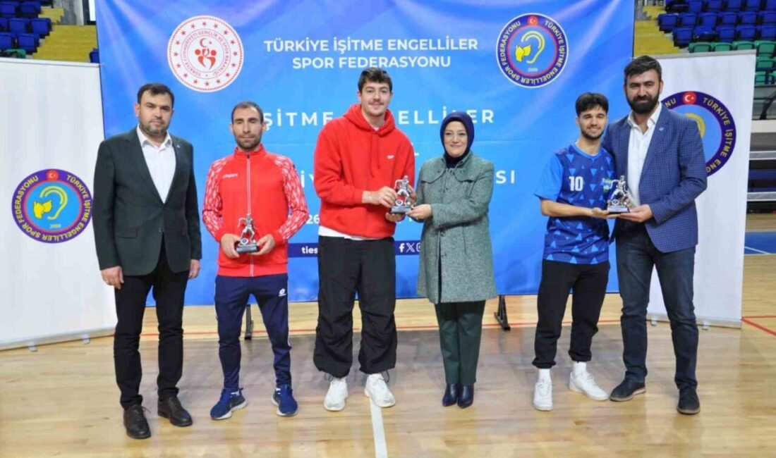 Kütahya’da düzenlenen İşitme Engelliler Erkekler Futsal Türkiye Şampiyonası’nda İstanbul Sezsizler