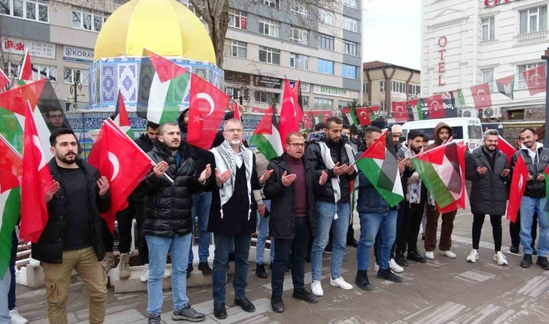 Kütahya’daki Filistinli gençler, Hamas ve İsrail arasında yapılan ateşkes anlaşmasını