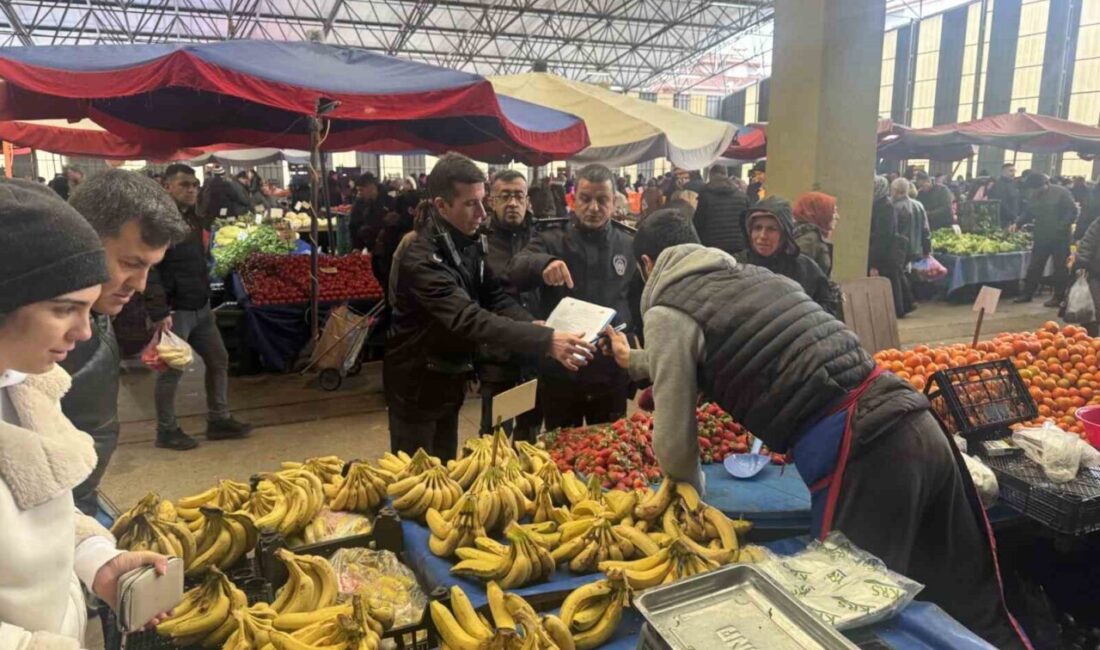 Odunpazarı Belediyesi Zabıta Ekipleri semt pazarlarında terazi ve etiket kontrolü