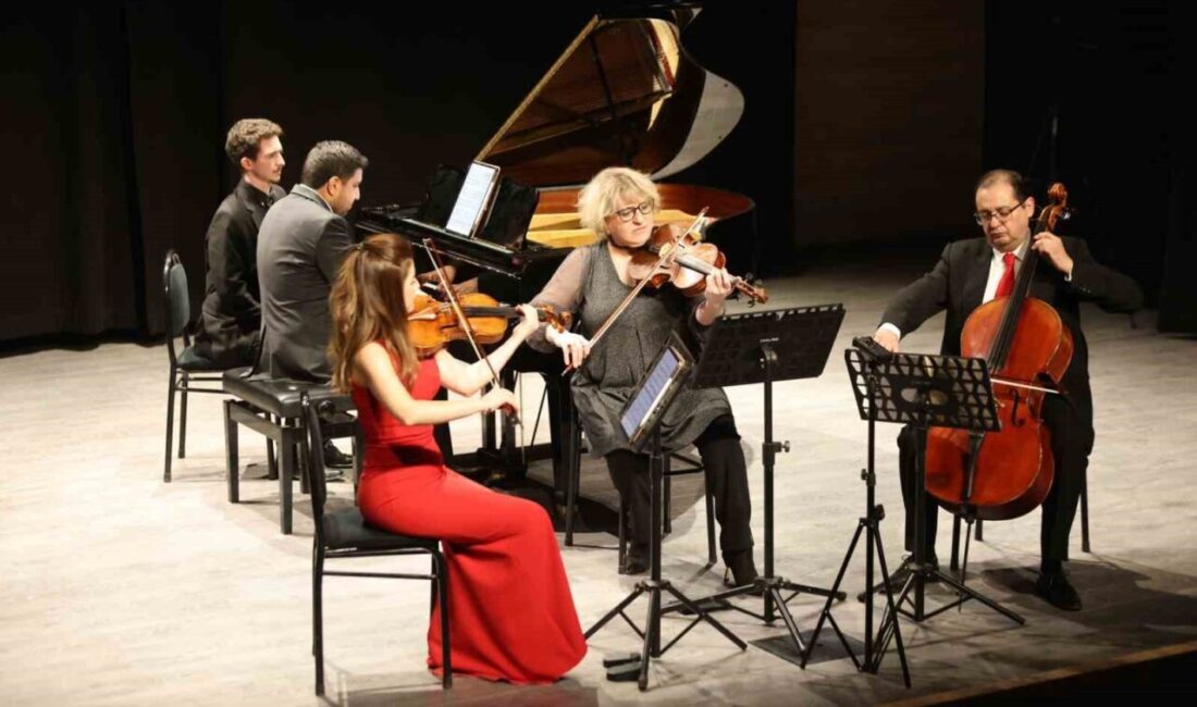 Eskişehir Odunpazarı Belediyesi, klasik müzik tutkunlarını konserle bir araya getirdi.