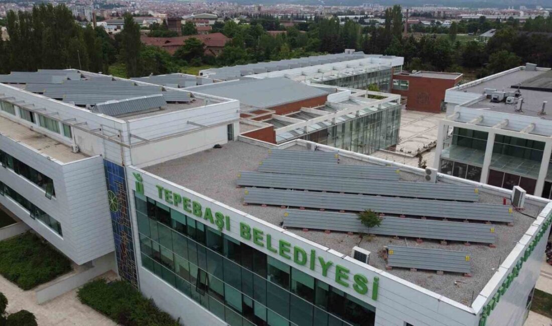 Tepebaşı Belediyesi güneş enerji sistemleri (GES) kurduğu 4 hizmet binasında