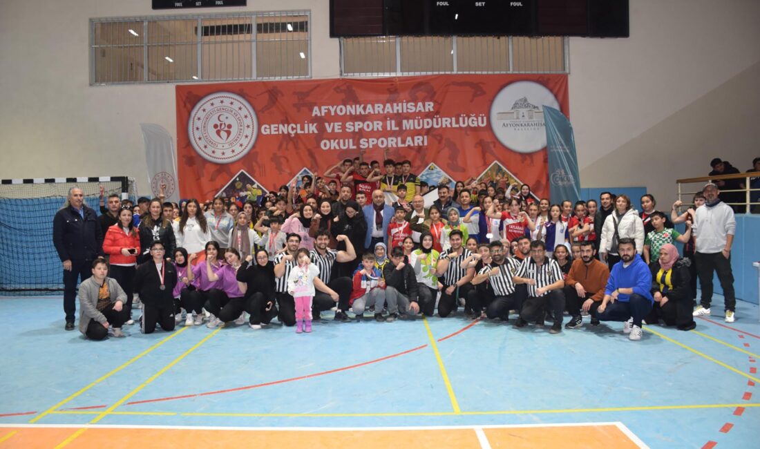 Afyonkarahisar’da düzenlenen Okul Sporları Yıldızlar Bilek Güreşi Müsabakaları, Çiğiltepe Spor