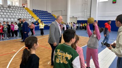 Gençlik ve Spor İl Müdürü İsmail Hakkı Kasapoğlu, Çay ilçesinde