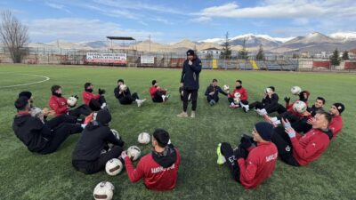 Bölgesel Amatör Lig 7. Grup’ta mücadele eden Sandıklıspor, ertelenen 21.