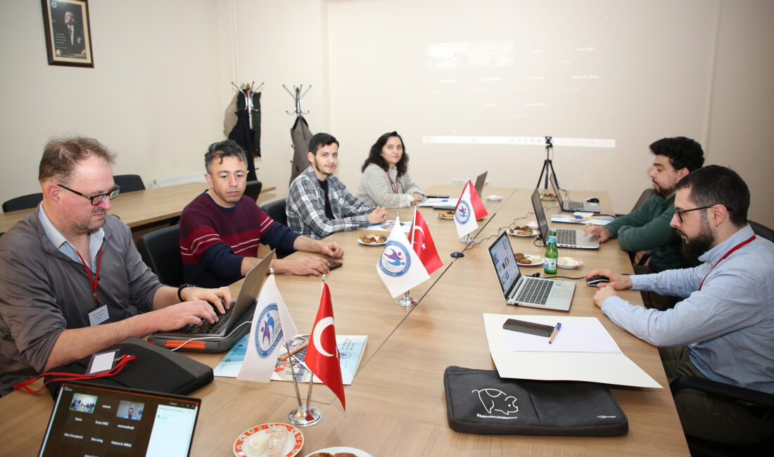 Afyon Kocatepe Üniversitesi (AKÜ) ev sahipliğinde ‘Anthelmogram: Avrupa’da Antelmentik (hayvan