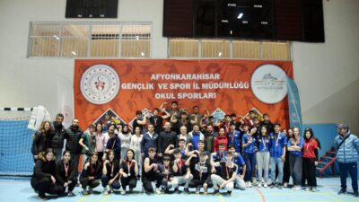 Okul Sporları Gençler  Bilek Güreşi Müsabakaları Çiğiltepe Spor Salonu’nda
