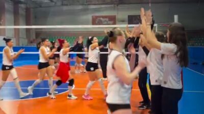 Play-Off mücadelesinde Zaferin Sultanları,Türk Hava Yolları'nı 3-0'lık skor ile mağlup