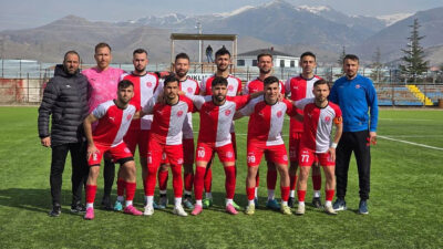 Erciyes'te bu yıl ikincisi düzenlenen Dünya Kar Motosikleti Şampiyonası için