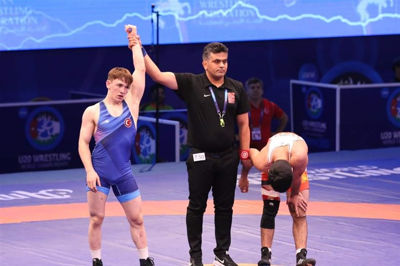 Arnavutluk’un başkenti Tiran’da düzenlenen U23 Avrupa Güreş Şampiyonası’nda, 65 kilogram