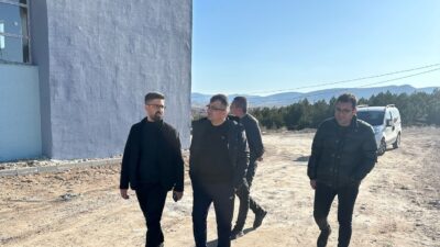 Emirdağ Belediye Başkanı Serkan Koyuncu, yapımı devam eden 500 kişilik