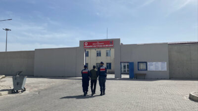Afyonkarahisar İl Jandarma Komutanlığı, aranan şahısların tespiti ve yakalanmasına yönelik