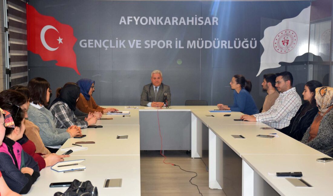 Yurt eğitim sorumluları toplantıda bir araya geldi Yurt Hizmetleri Müdürlüğü tarafından düzenlenen toplantıda, eğitim faaliyetleri ve 'Komşum