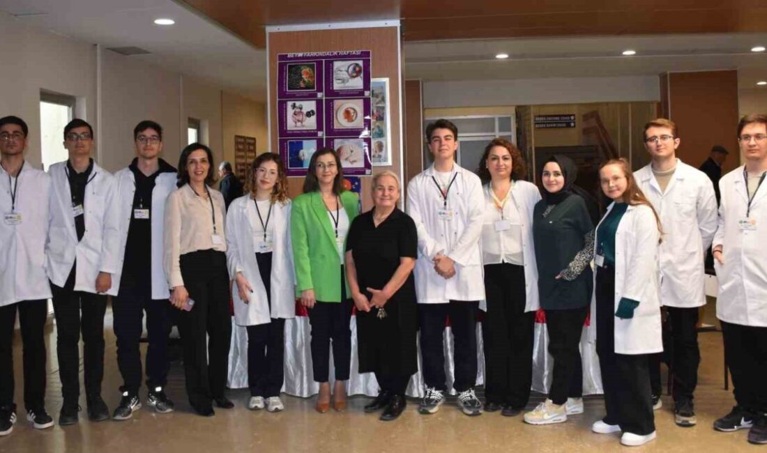 ESOGÜ’de Beyin Farkındalığı Sempozyumu düzenlendi Eskişehir Osmangazi Üniversitesi (ESOGÜ) Tıp Fakültesi Dekanlığı tarafından düzenlenen “Beyin
