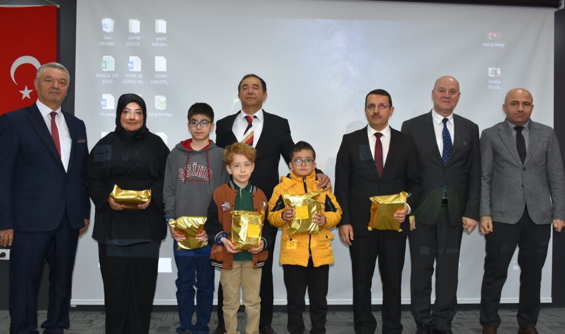 Gedik Ahmet Paşa Kütüphanesi’nde Kitap Okuma Ödülleri sahiplerini buldu Afyonkarahisar İl Müftü Yardımcısı Harun Küçük, 2024-2025 döneminde Gedik Ahmet