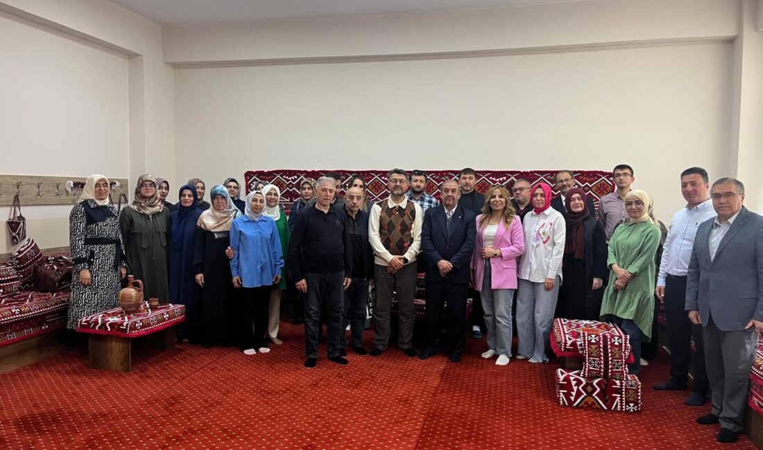 Afyonkarahisar İl Milli Eğitim Müdürlüğü tarafından yürütülen Afyonkarahisar Öğretmen Akademileri