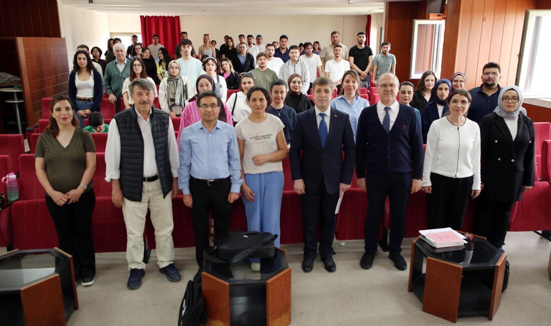 AKÜ’de düzenlenen ‘Türkiye Büyük Millet Meclisinin Açılışı ve Milli Egemenlik’