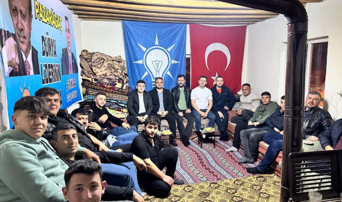 AK Gençlik, Çay ve Pazarağaç’taki gençlerle bir araya geldi AK Parti Afyonkarahisar İl Gençlik Kolları Başkanlığı, sahadaki çalışmalarına devam