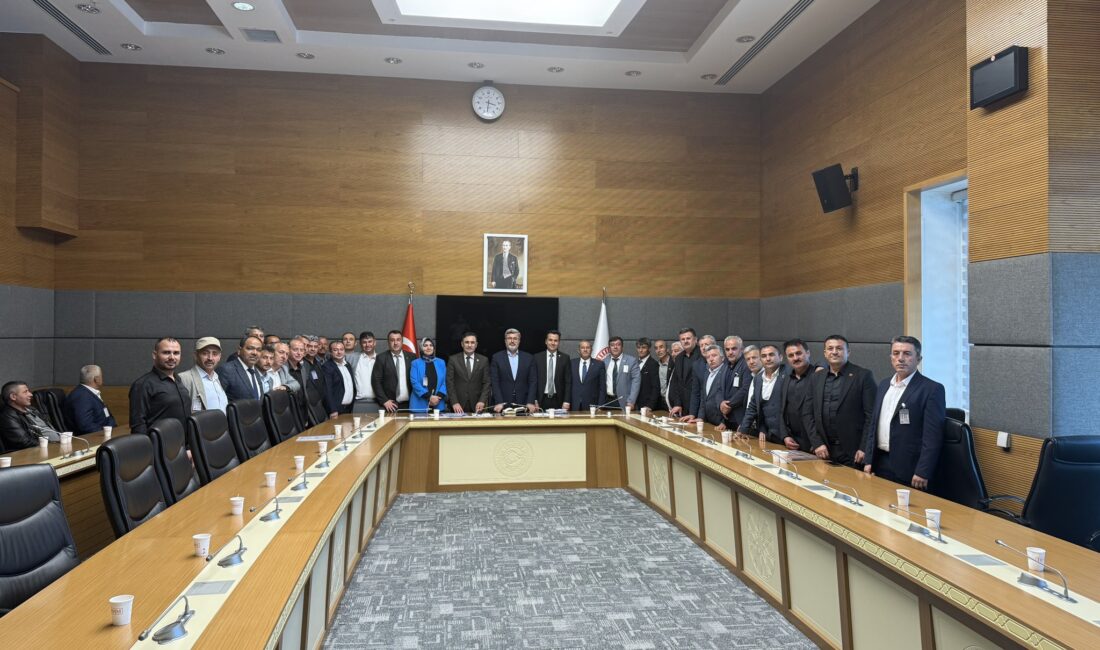 İhsaniye İlçe teşkilatı Gazi Meclisi’nde ağırlandı AK Parti Afyonkarahisar Milletvekili Ali Özkaya, AK Parti Afyonkarahisar Milletvekili