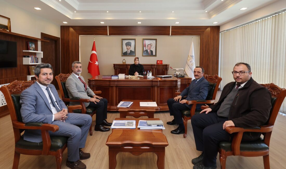 Vali Yiğitbaşı, Zafer Kalkınma Ajansı ve AFJET Yönetimini kabul etti Afyonkarahisar Valisi Doç. Dr. Kübra Güran Yiğitbaşı, Zafer Kalkınma Ajansı