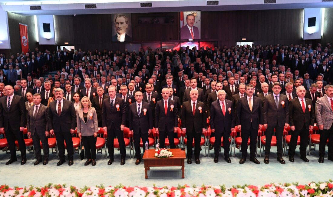 Milletvekili Özkaya 75. Karayolları Bölge Müdürleri toplantısına katıldı Ulaştırma ve Altyapı Bakanı Abdülkadir Uraloğlu’nun katılımı ile gerçekleştirilen 75.
