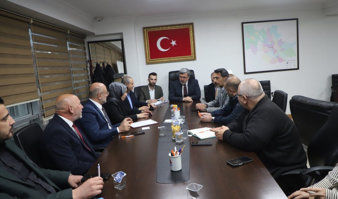 Afyonkarahisar AK Parti İl Başkanlığında İl Yürütme Kurulu Toplantısı gerçekleştirildi.