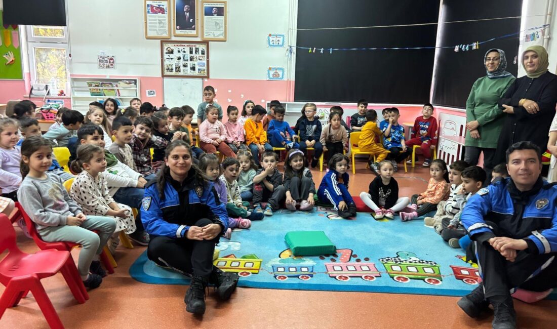 İl Emniyet Müdürlüğü, Spor Lisesi ve Aliye Anaokulu’na bilgilendirme çalışmaları gerçekleştirdi Afyonkarahisar İl Emniyet Müdürlüğü, Spor Lisesi ve Aliye Anaokulu öğrencilerine
