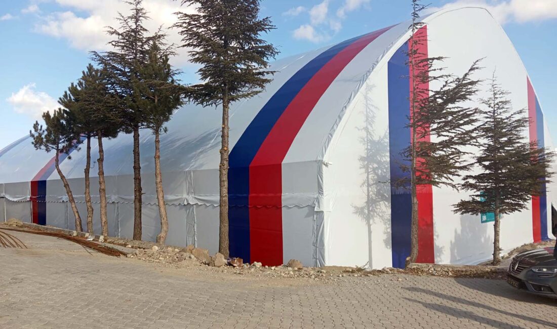 Dinar ilçesine bağlı Haydarlı beldesinde spor altyapısını güçlendirmek amacıyla kapalı