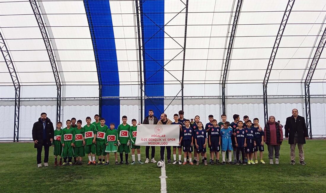 Hocalar Gençlik ve Spor İlçe Müdürlüğü’nün düzenlediği 23 Nisan Ulusal
