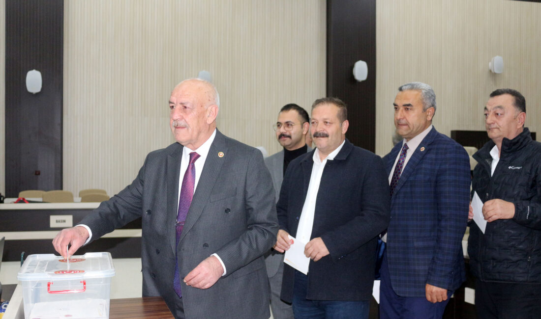 İGM’de İl Encümeni Üyeleri seçildi, CHP’li İGM Üyeleri boş oy kullandı Afyonkarahisar İl Genel Meclisi’nin nisan ayı toplantısının ikinci birleşiminde İl