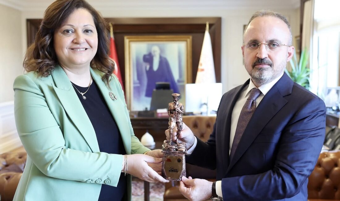 Afyonkarahisar Belediye Başkanı Burcu Köksal, İçişleri Bakan Yardımcısı Bülent Turan’ı