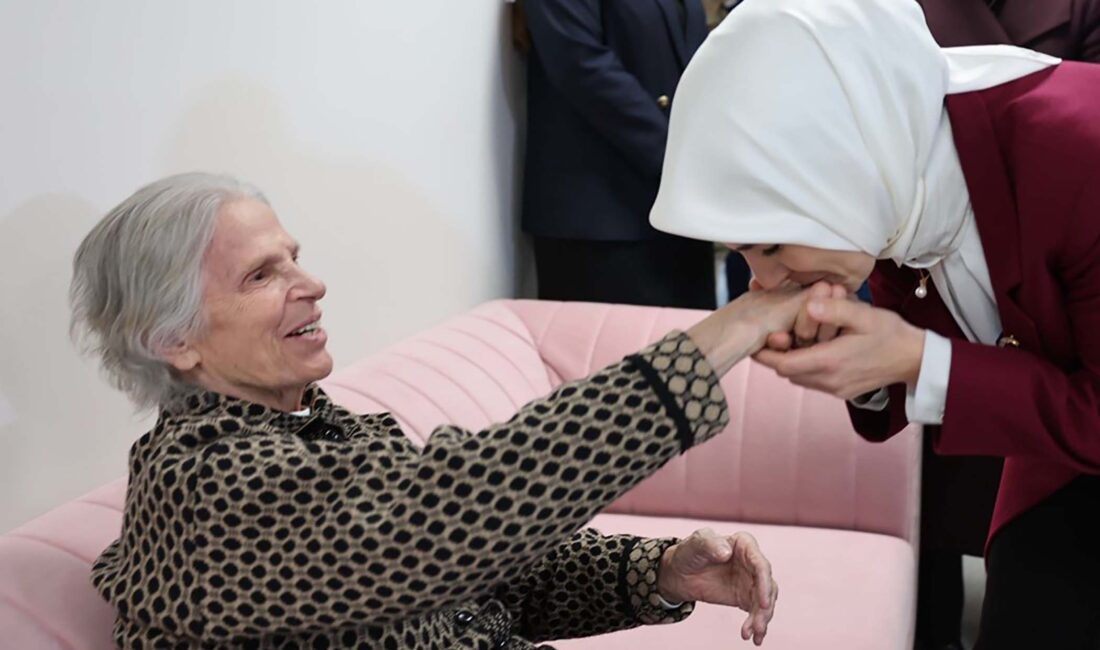 Aile ve Sosyal Hizmetler Bakanı Mahinur Özdemir Göktaş, nisan ayına