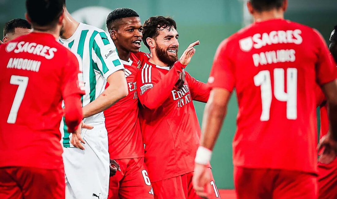 Benfica forması giyen milli futbolcular Afyonkarahisarlı Orkun Kökçü ve Kerem