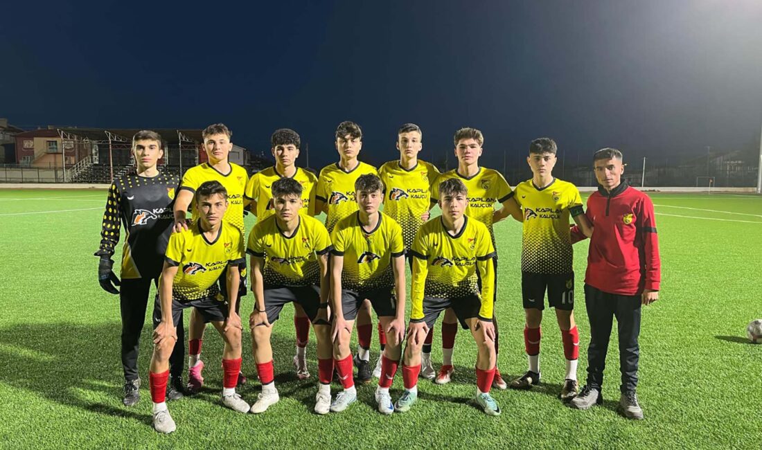 Afyonkarahisar U-17 B Grubu’nda oynanan karşılaşmada Sarık Gençlik Spor ile