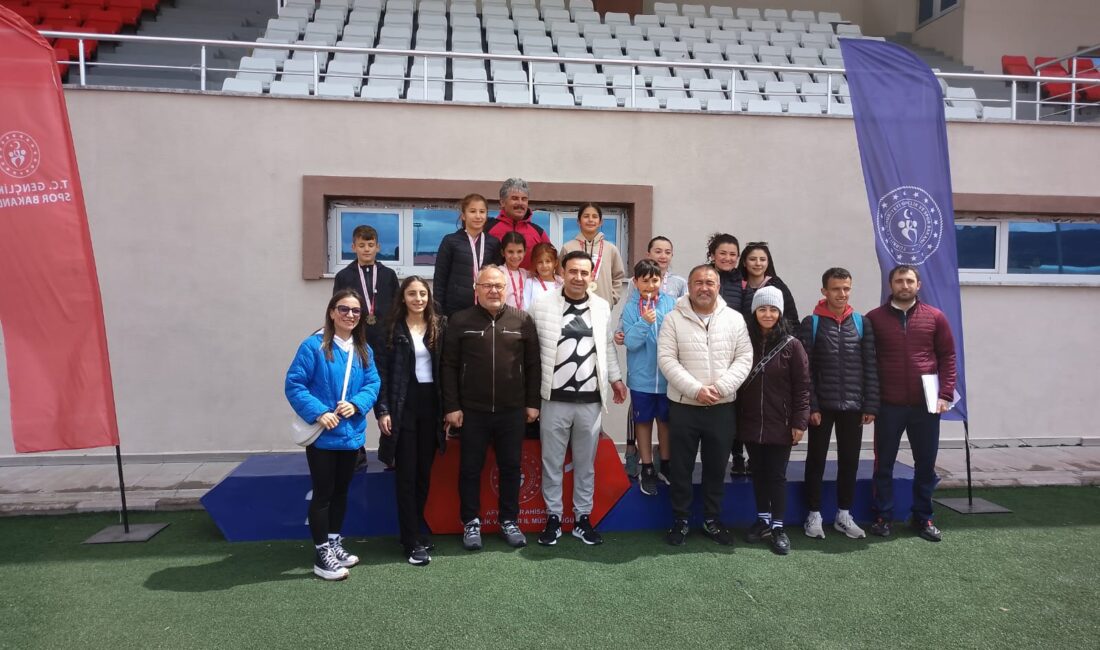 Afyonkarahisar’da bu yıl düzenlenen "Afyonkarahisar’ın En Hızlıları" atletizm müsabakaları, Kocatepe
