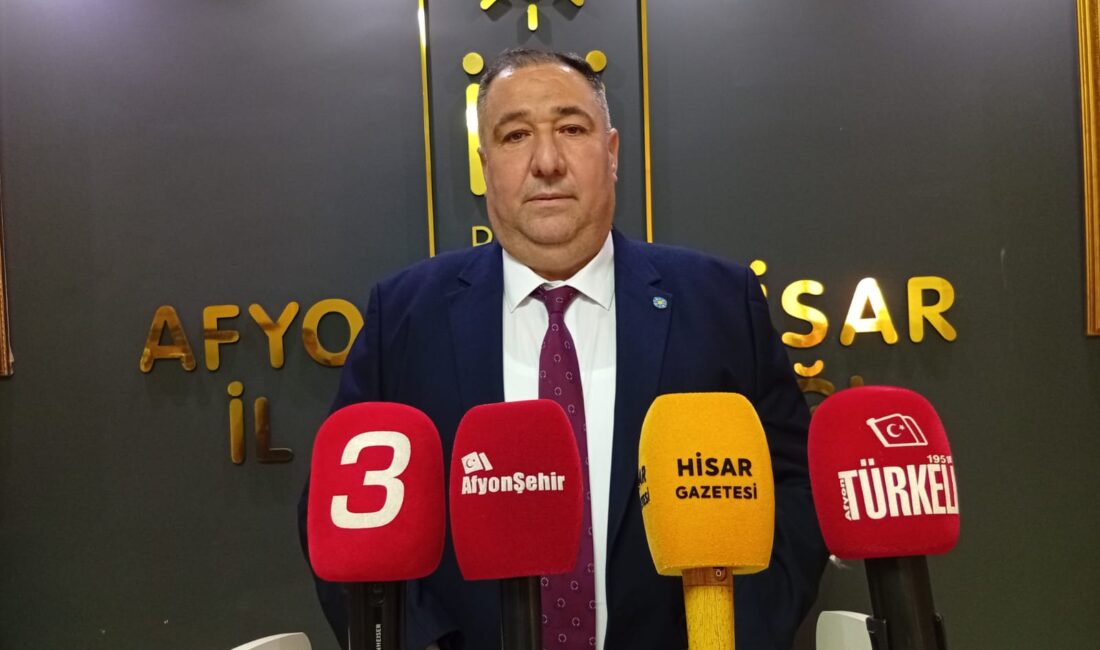 ‘Türkiye’yi 23 yılda Üniversiteli işsizler cennetine çevirdiniz!’ İYİ Parti Afyonkarahisar İl Başkanı Muhammet Mısırlıoğlu haftalık basın toplantısında