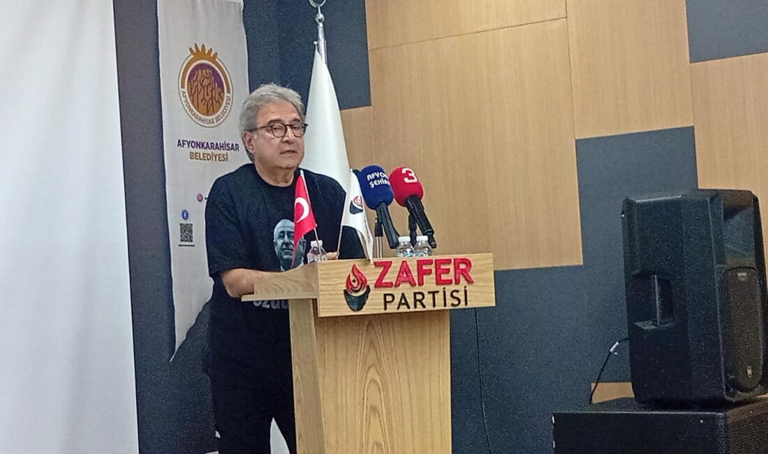 Zafer Partisi Genel Başkan Yardımcısı ve Parti Sözcüsü Azmi Karamahmutoğlu
