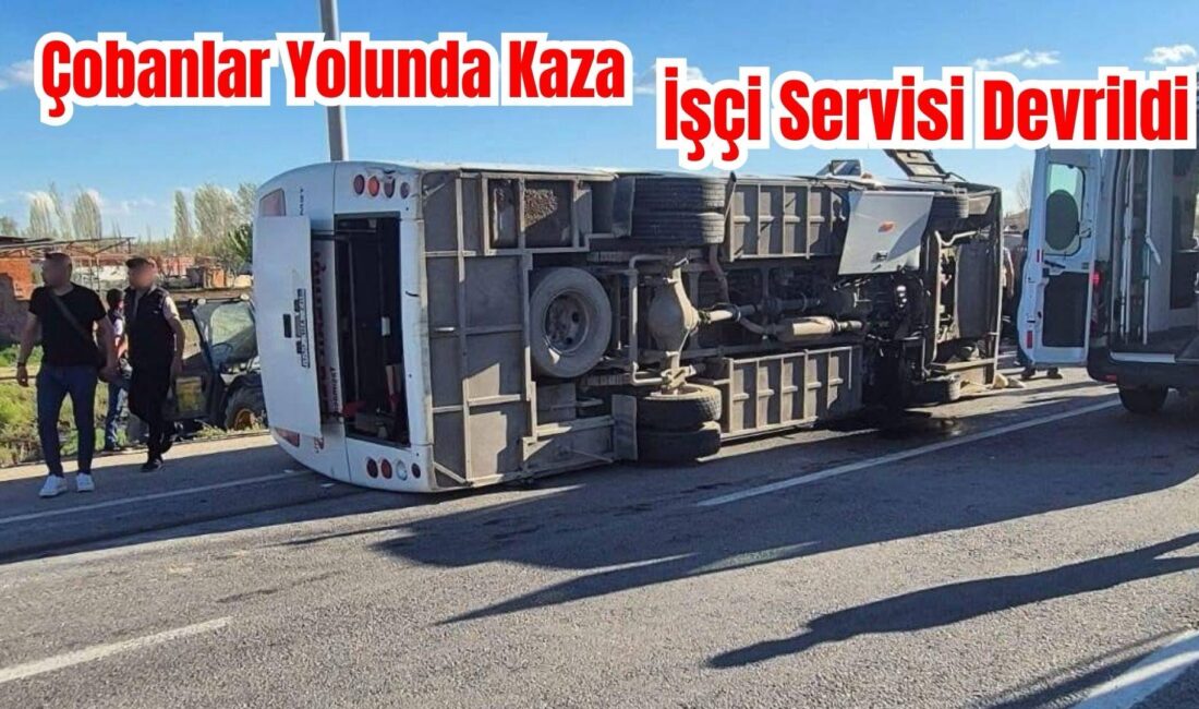 Afyonkarahisar’da İşçi Servisi ve Otomobil Çarpıştı: Servis Devrildi Afyonkarahisar’ın Çobanlar ilçesinde meydana gelen trafik kazasında, işçi servisi ile