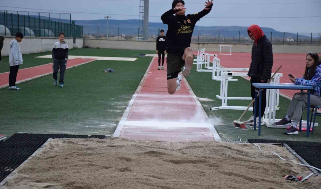Afyonkarahisar’da Atletizm Analig il seçmeleri yapıldı Afyonkarahisar Gençlik ve Spor İl Müdürlüğü tarafından düzenlenen Atletizm Analig
