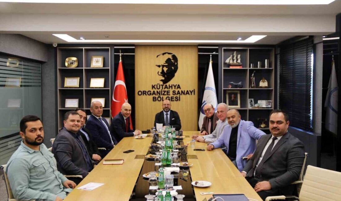 Başkan Erdemci, Kütahya OSB yönetimini ziyaret etti Torosgaz Yönetim Kurulu Başkanı Osman Erdemci ve beraberindeki heyet, Kütahya