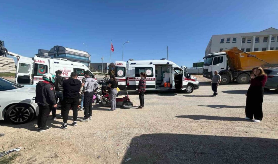 Bilecik’te meydana gelen trafik kazasında 3 kişi yaralandı Bilecik’te otomobil ile motosikletin çarpışması sonucu meydana gelen trafik kazasında