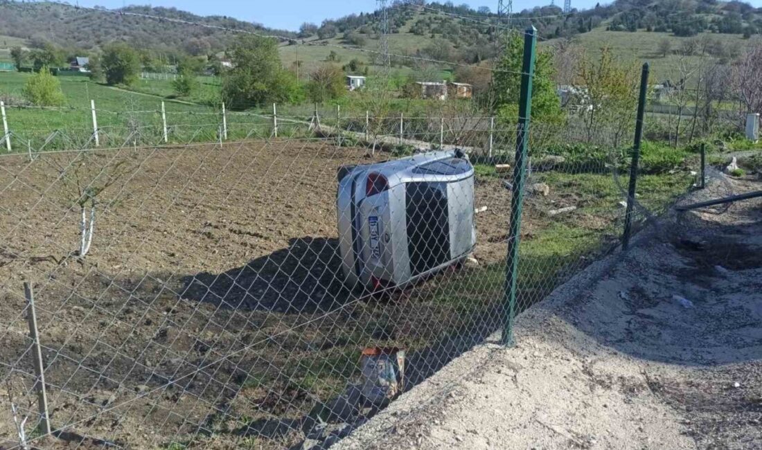 Bilecik’te şarampole yuvarlanan aracın sürücüsü yaralandı Bilecik’te seyir halindeyken kontrolden çıkan otomobil şarampole yuvarlandı, sürücüsü yaralandı.
